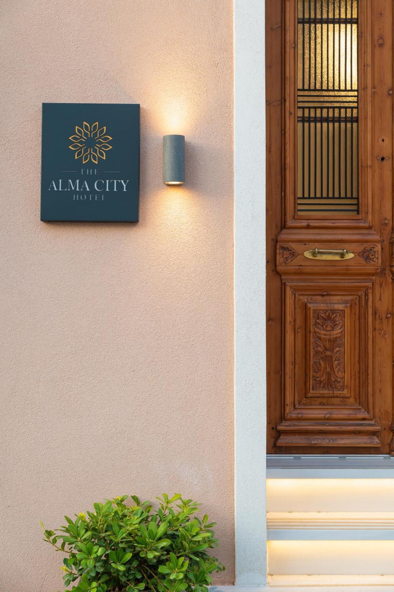 The Alma City Hotel خانيا المظهر الخارجي الصورة