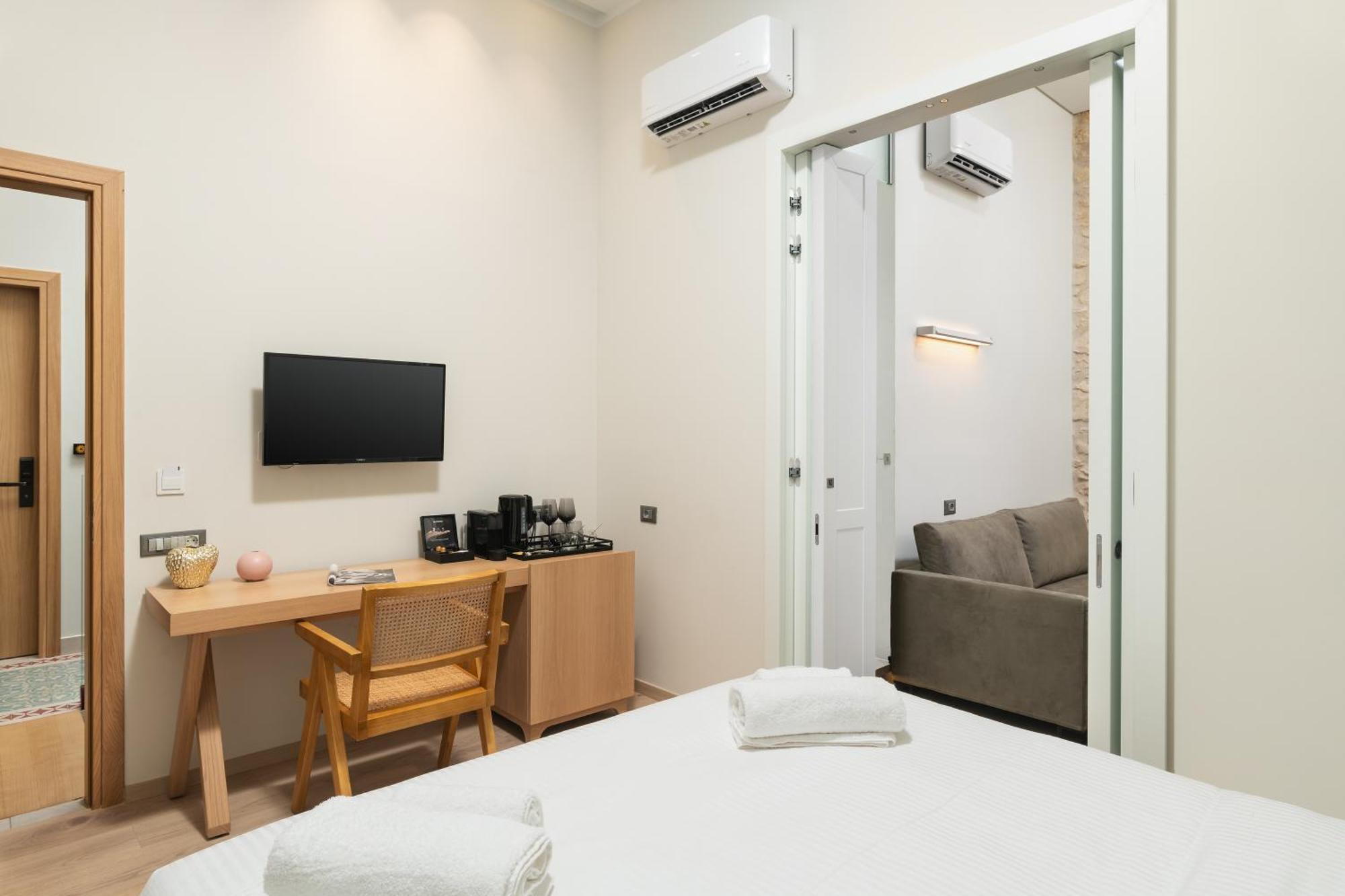 The Alma City Hotel خانيا المظهر الخارجي الصورة